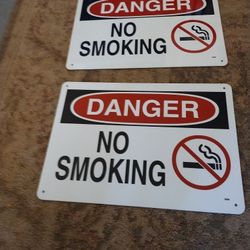 No Smoking Sings
