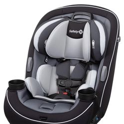 Graco Car Seat  (3 And One Car Seat)