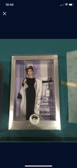 Audrey Hepburn As Holly Golightly in Breakfast At Tiffanys Classic Edition Doll
