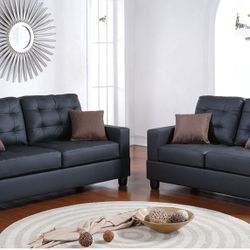 BRAND NEW 2PC SOFA AND LOVESEAT WITH ACCENT PILLOWS INCLUDED