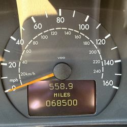 2000 Mercedes-Benz E-Class