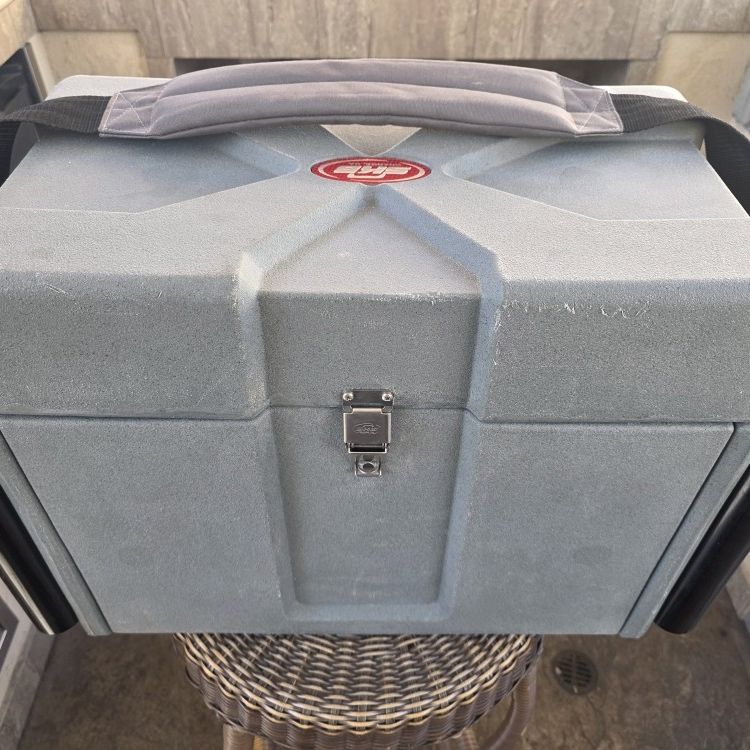 full tackle box used Fishing Boxes tackle box Like new |