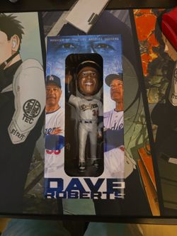 Dave Roberts bobble head