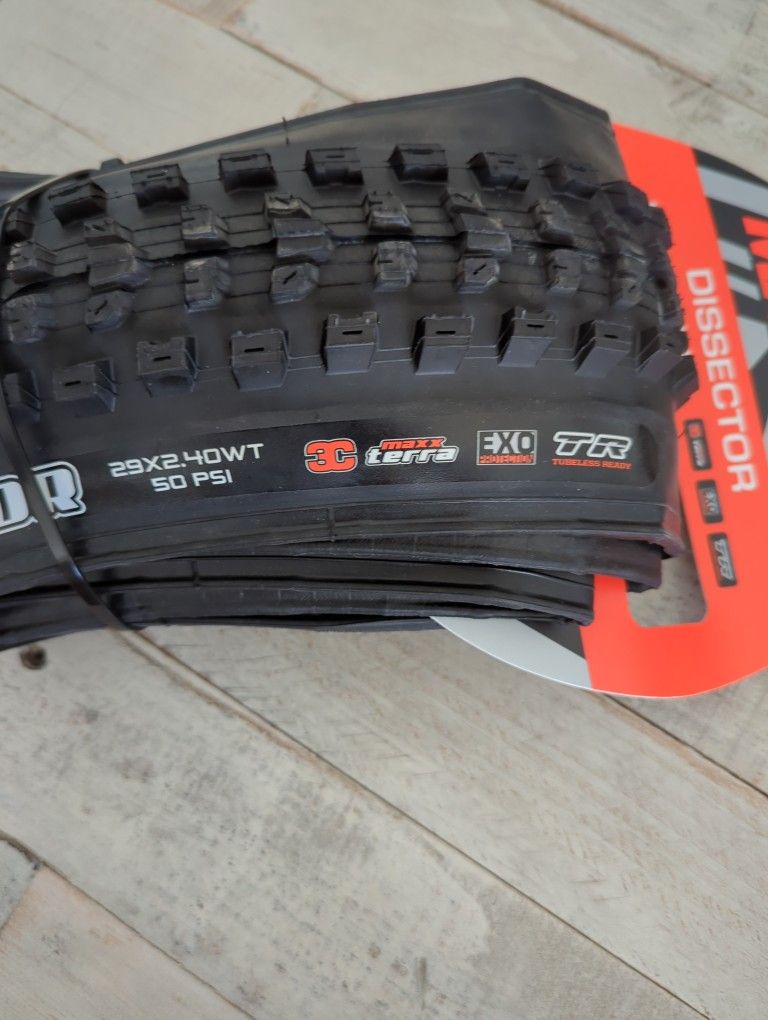 NEW Maxxis Dissector 29 x 2.40WT $55.00