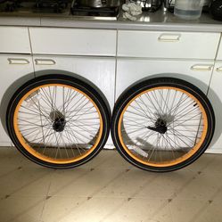 24” Beach Cruiser Bike Wheels Excellent Condition The Rims Is Brand New Tires And Tubes News$65 Firm
