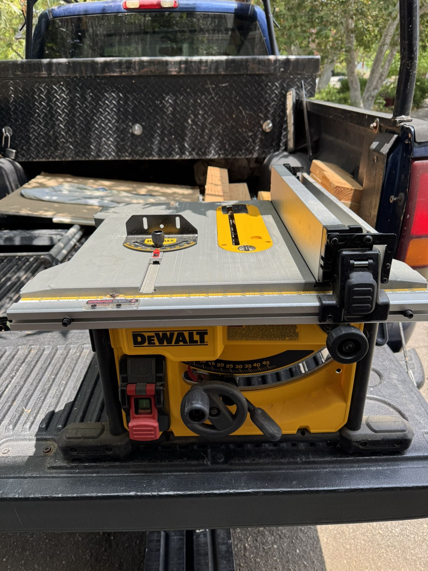 Dewalt 8 1/4” Table Saw