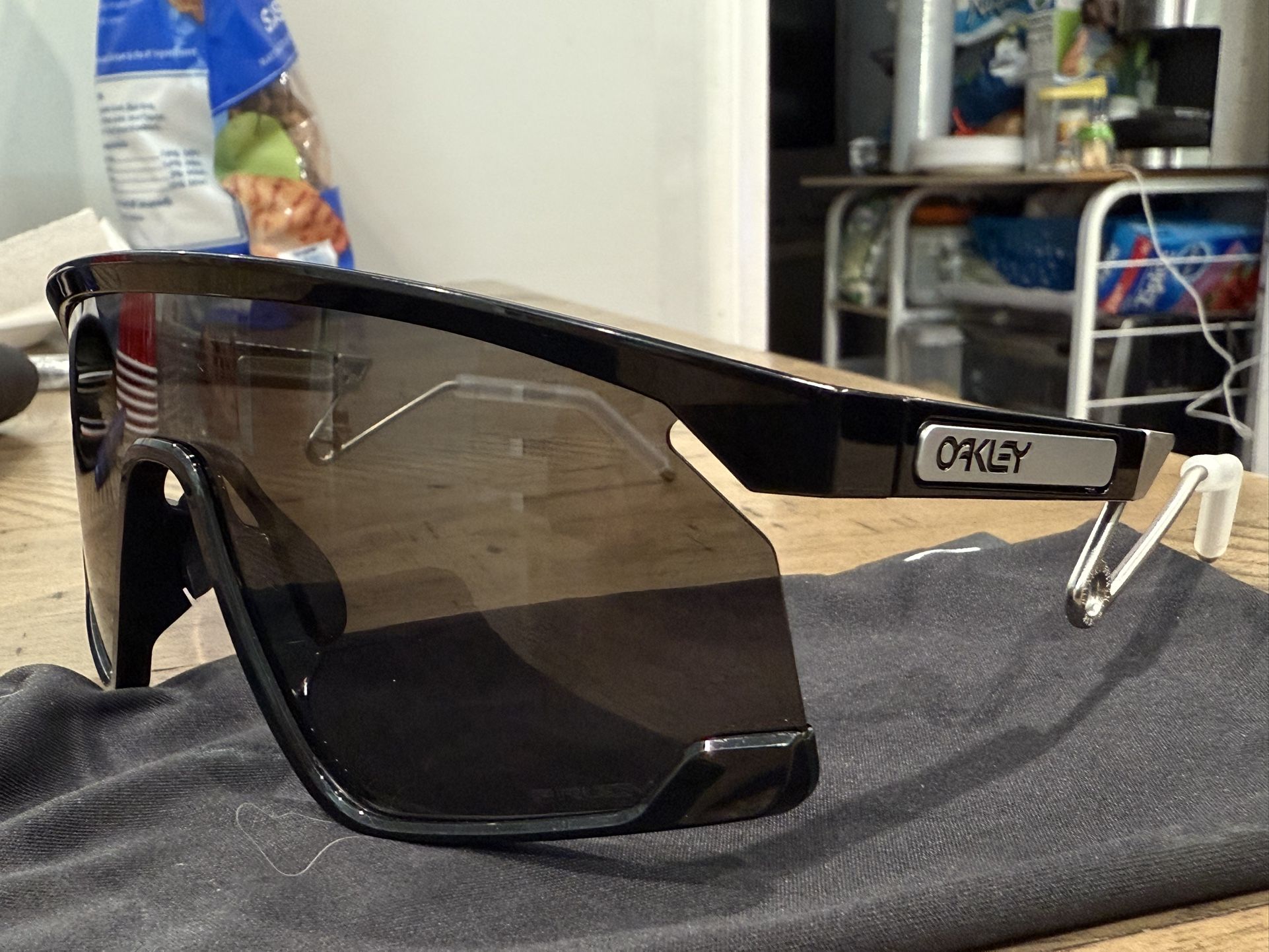 Oakley Sunglasses BXTR Metal