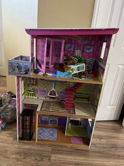 Doll House 