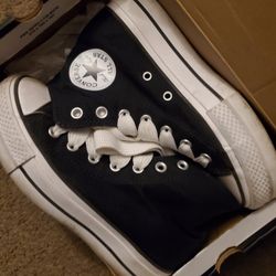 Black/White Converse 