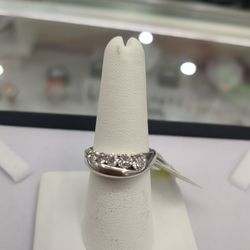 14k Gold Solid Gold Diamond 7.8 Grams 8 Layaway Available 10% Down If You Interested Please Ask Maribel Thank You 