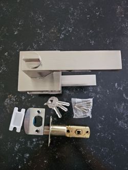 Door handle with lock, keys new