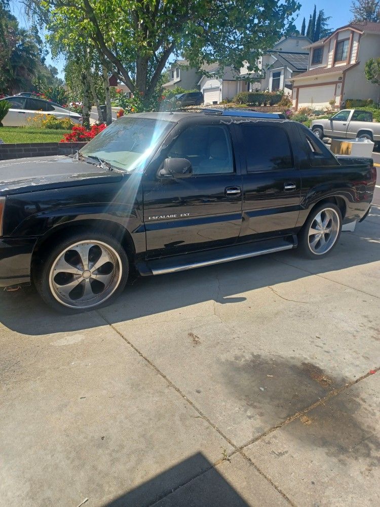 2002 Cadillac Escalade