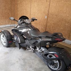 2011 Can -am Motorcycle 