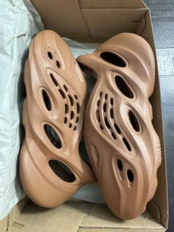 Foam Runners Size 6