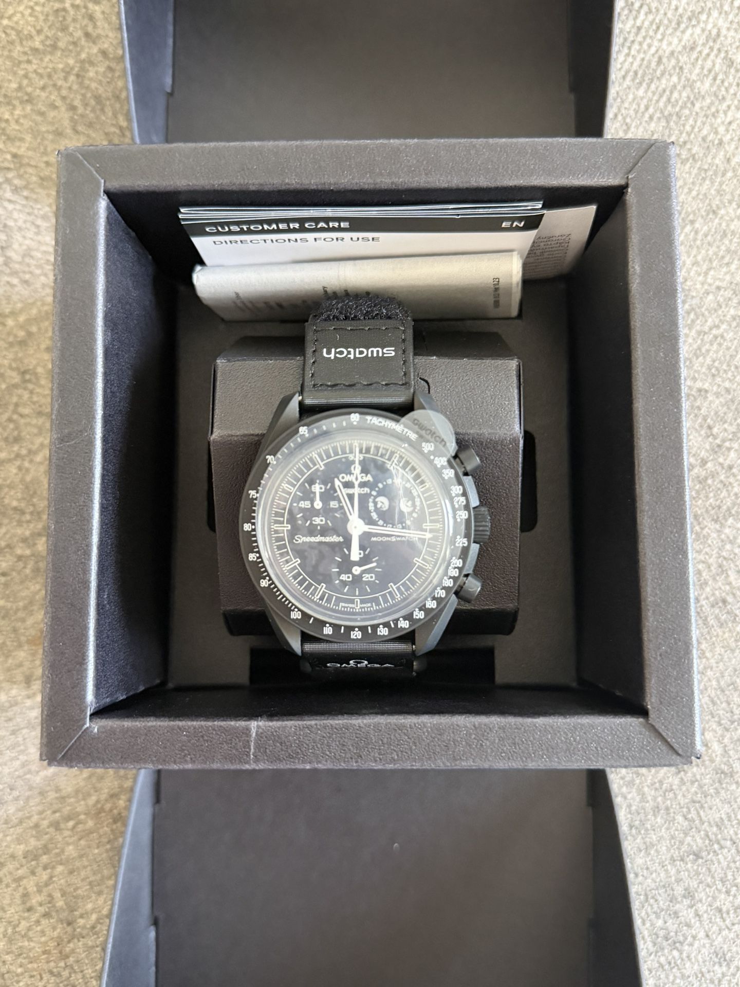 Brand new Omega x swatch - snoopy edition