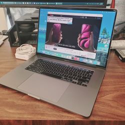 16 inch Apple MacBook Pro. Core i7, Touchbar, Radeon Pro, Newest MacOS