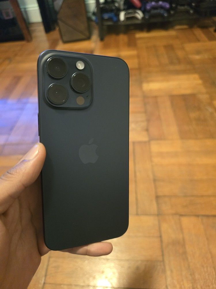 iPhone 15 Pro Max 256gb Unlocked