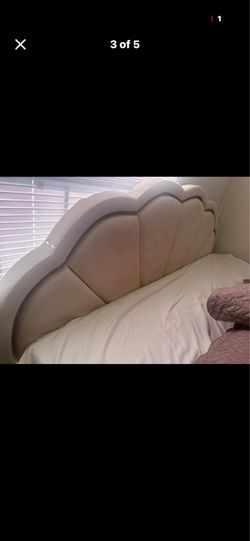 King bed with mattress
