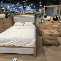 4PC Queen Bedroom Set