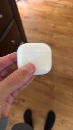 Airpods 4