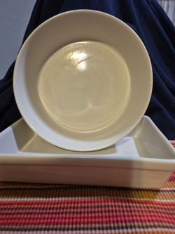 WHITE CERAMIC ROUND  BOWL AND SQUARE BAKING DISH SET