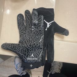 Black Jordan Football Gloves 