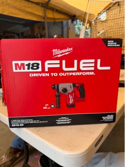 Milwaukee fuel M18 Rotary Hammer