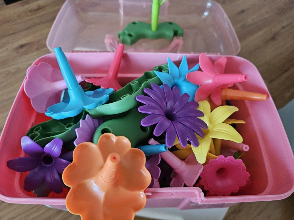 Build Flowers Toy