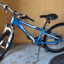 bike 🚲 tire 24 inches Ready to ride