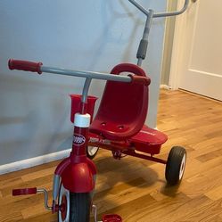 Red Radio Flyer 3 in 1 Tricycle
