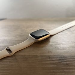 Apple Watch Series 9 (45mm GPS + Cellular) Unlocked