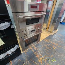 Thermador 30 Inch Electric Built In Combination Wall Oven Convection 