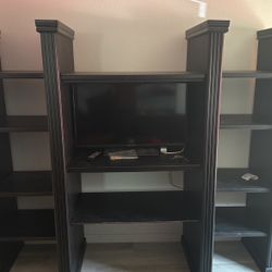 Entertainment Center / TV Stand W/FREE TV!!