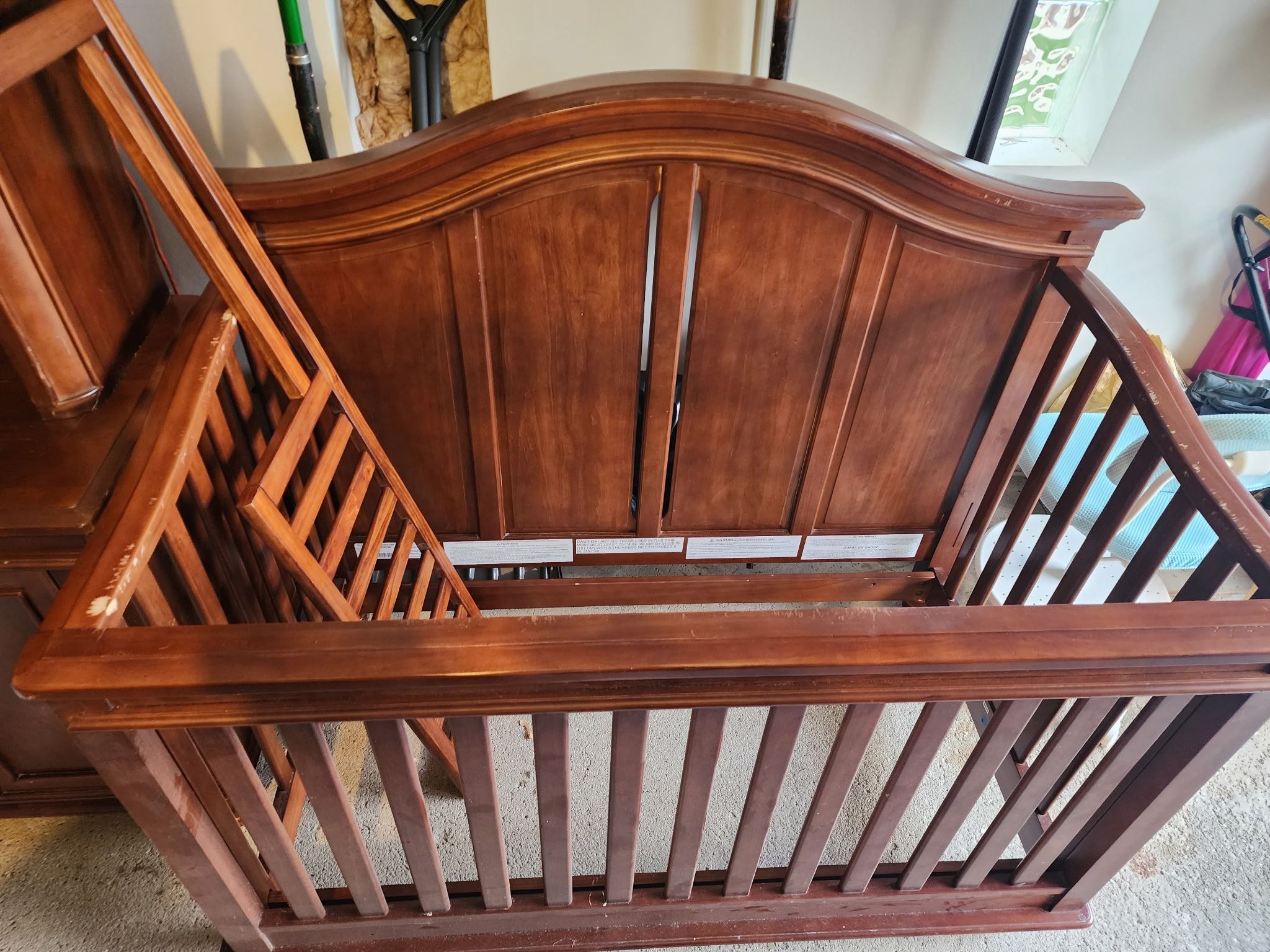 Baby Crib Maple Wood Stain 56”X32”X36”