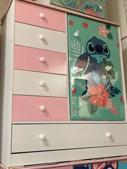 Kids Stitch closet