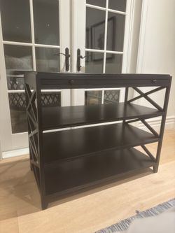 Sutton Criss-Cross Table