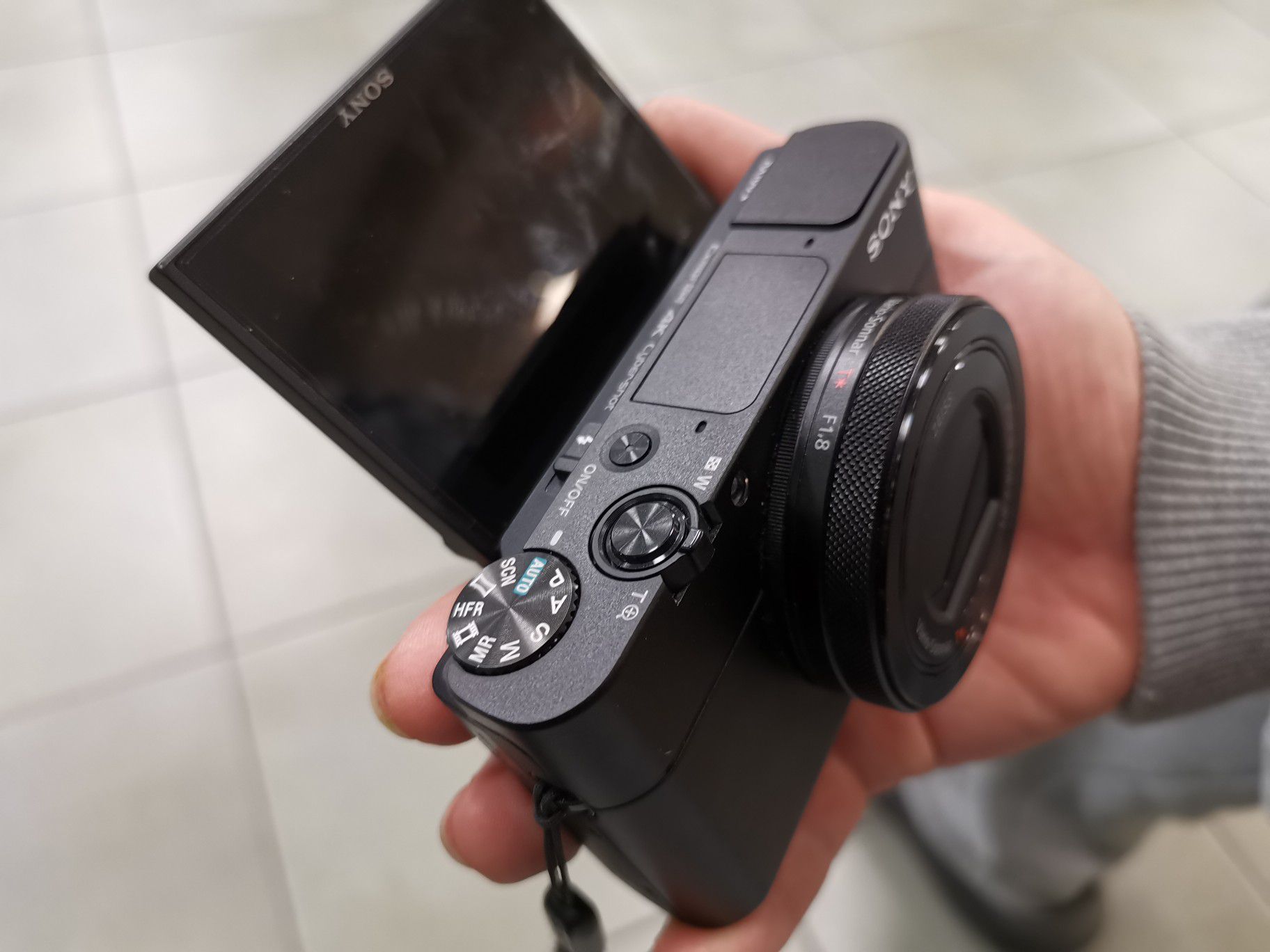Sony Camera RX100 M5 20.1 MP Digital Camera - Black