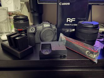 Canon R8 with brand new 45mm 1.2