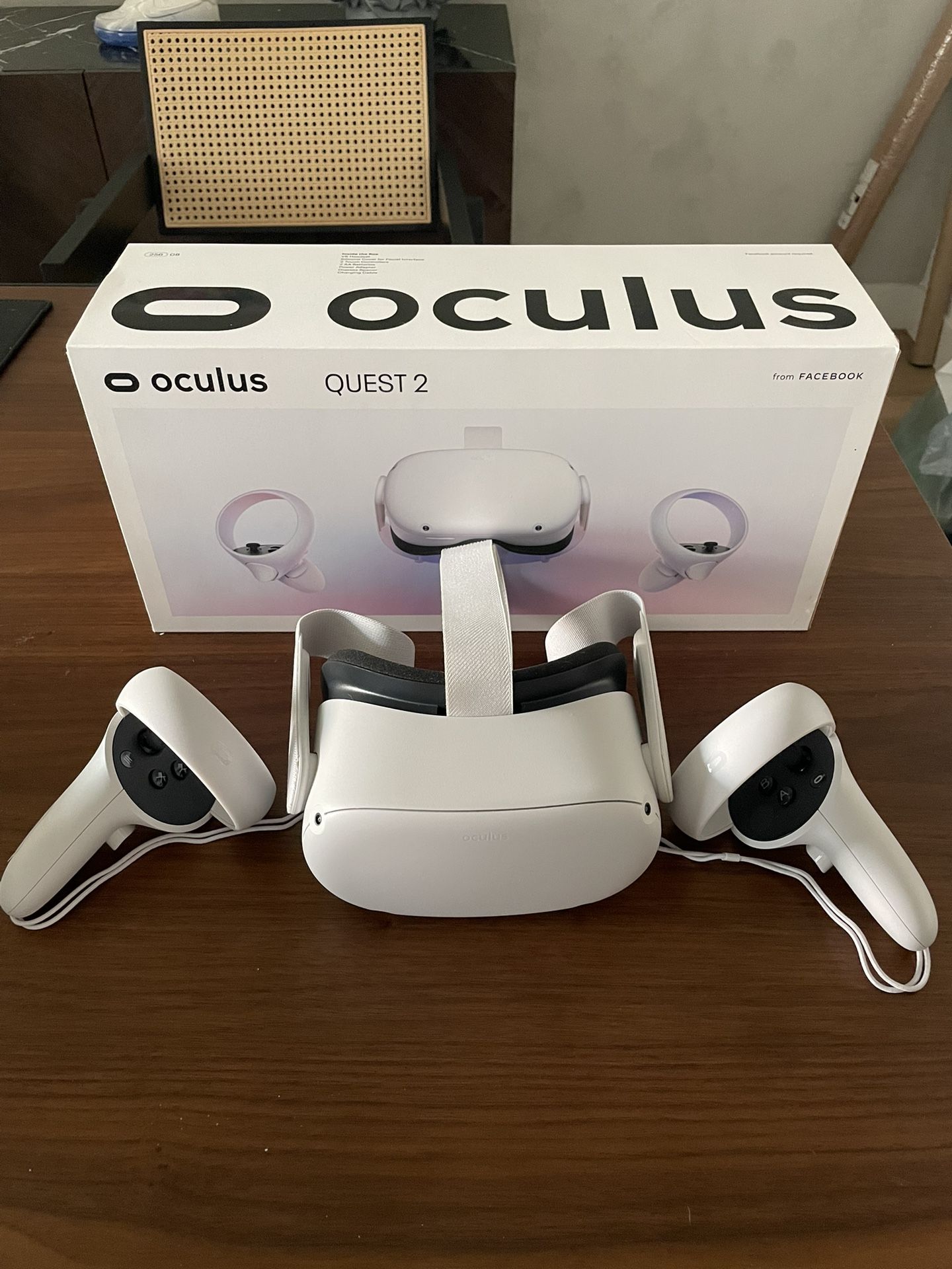 Oculus Quest 2 - 256 GB - FREE CASE