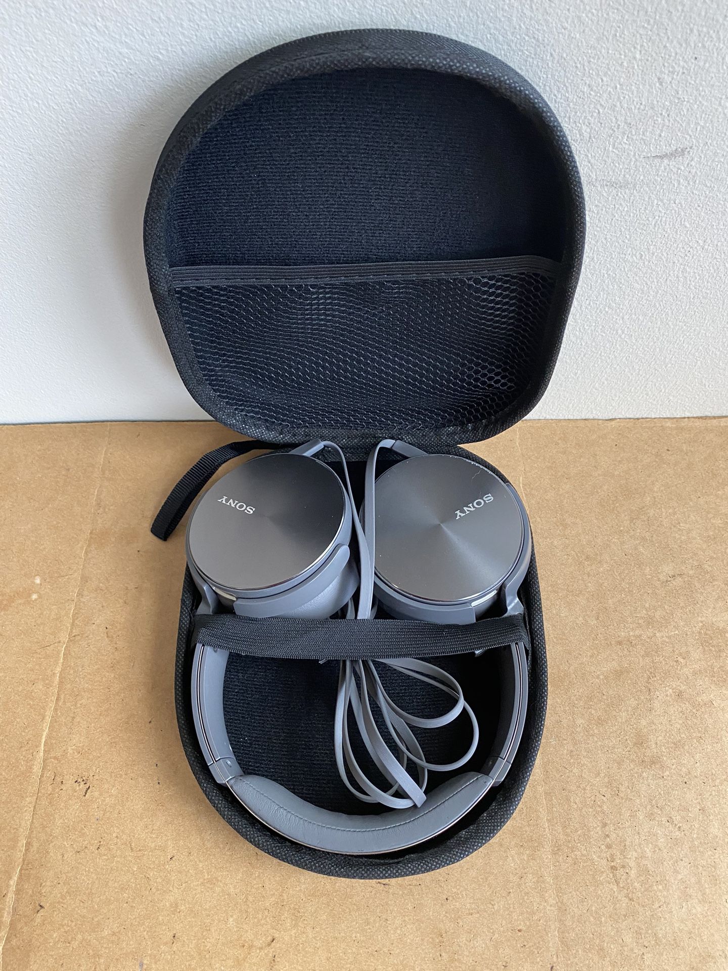 Sony MDR-XB950 Extra Bass Wireless Headphones