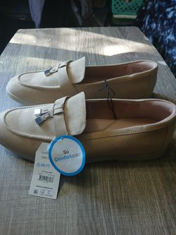 Time And Tru Womans Shoes #11