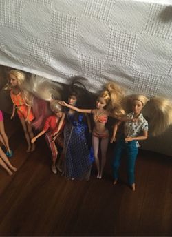 Barbie’s -(Mattel-Disney) approx. 30 dolls