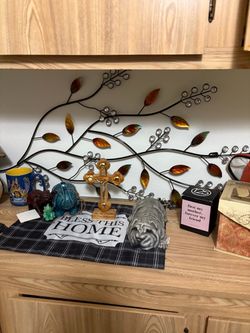 Metal wall deco $10