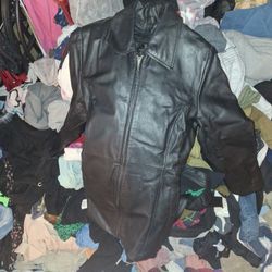80$ Oscar Piel, Small Leather Jacket.
