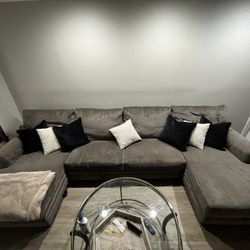 147” Bobs Sectional Couch 