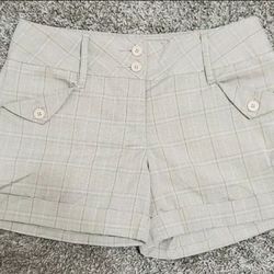 Junior Women's American Rag Cie Cuffed Shorts 5