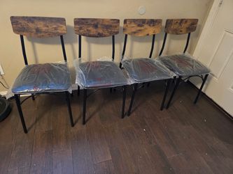 4 NEW DINING CHAIRS
