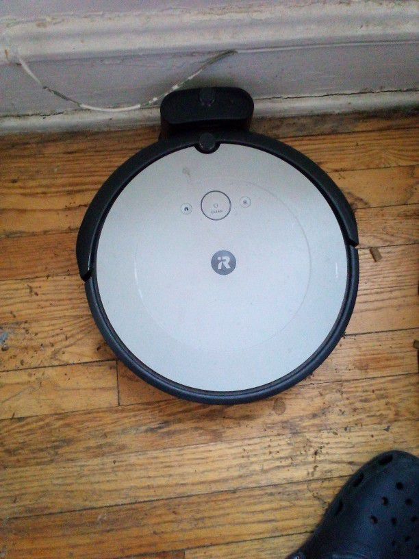 IRobot Roomba i1