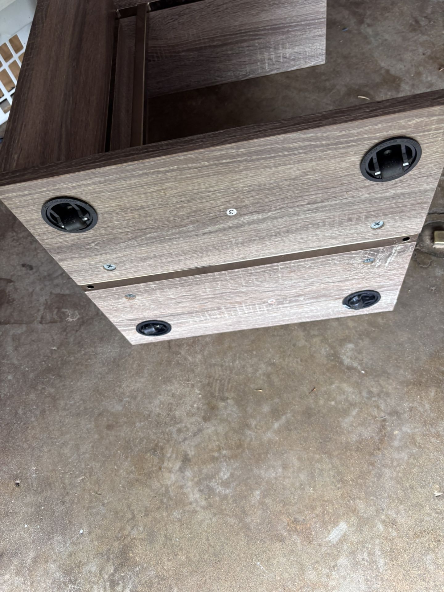 SIDE TABLE WITH WHEELS