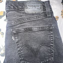 Levi Strauss High Wasted Mom Jeans 